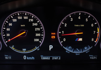 Подержанный автомобиль BMW X6 M 2016 года (13 фото)