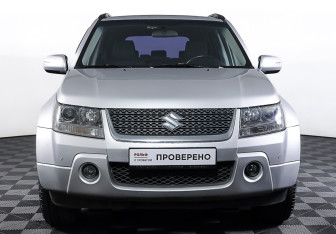 Подержанный автомобиль Suzuki Grand Vitara 2011 года (2 фото)