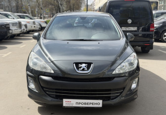 Подержанный автомобиль Peugeot 308 Hatchback 2008 года (2 фото)