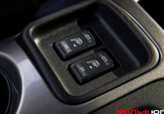 Подержанный автомобиль Nissan Juke 2012 года (15 фото)