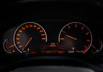 Подержанный автомобиль BMW X4 2019 года (16 фото)