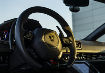 Подержанный автомобиль Lamborghini Huracán Coupe 2019 года (17 фото)
