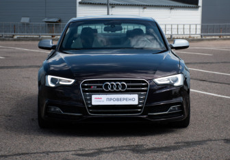 Подержанный автомобиль Audi S5 Coupe 2012 года (2 фото)