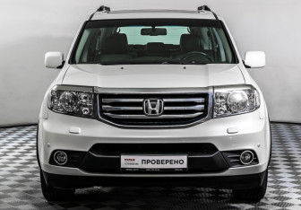 Подержанный автомобиль Honda Pilot 2013 года (2 фото)