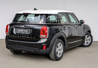 Подержанный автомобиль MINI Countryman 2018 года (5 фото)