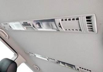 Подержанный автомобиль Volkswagen Multivan 2019 года (26 фото)