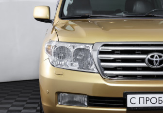 Подержанный автомобиль Toyota Land Cruiser Suv 2008 года (27 фото)