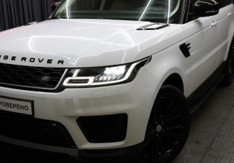 Подержанный автомобиль Land Rover Range Rover Sport 2018 года (25 фото)