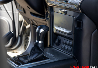 Подержанный автомобиль Toyota Land Cruiser Prado 2019 года (12 фото)