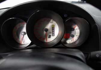 Подержанный автомобиль Mazda 3 Hatchback 2006 года (12 фото)