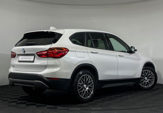 Подержанный автомобиль BMW X1 2018 года (2 фото)