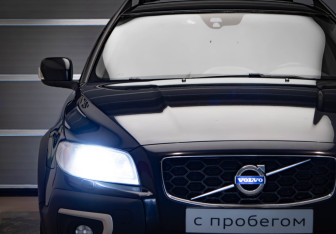 Подержанный автомобиль Volvo XC70 2014 года (33 фото)