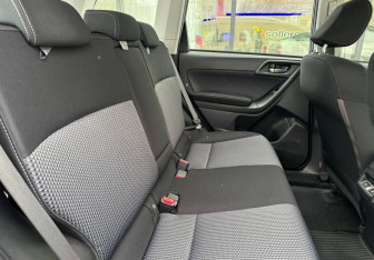 Подержанный автомобиль Subaru Forester Suv 2017 года (11 фото)