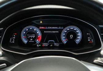 Подержанный автомобиль Audi A6 Sedan 2021 года (21 фото)