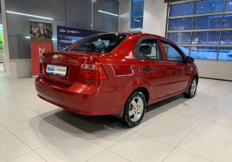 Подержанный автомобиль Chevrolet Aveo Sedan 2008 года (4 фото)