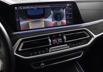 Подержанный автомобиль BMW X7 2019 года (17 фото)