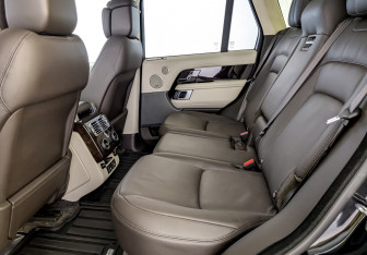 Подержанный автомобиль Land Rover Range Rover 2021 года (12 фото)