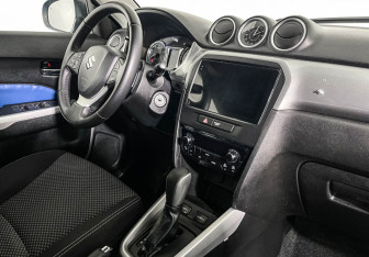 Подержанный автомобиль Suzuki Vitara 2016 года (9 фото)