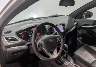 Подержанный автомобиль LADA (ВАЗ) Vesta Wagon 2021 года (15 фото)