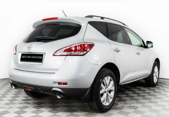 Подержанный автомобиль Nissan Murano Suv 2015 года (5 фото)