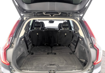 Подержанный автомобиль Volvo XC90 2021 года (11 фото)