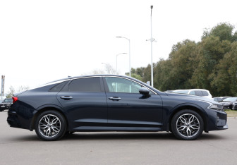 Подержанный автомобиль Kia K5 2020 года (4 фото)