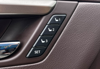 Подержанный автомобиль Lexus RX 2018 года (16 фото)