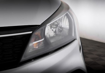 Подержанный автомобиль Kia Rio Hatchback 2021 года (17 фото)