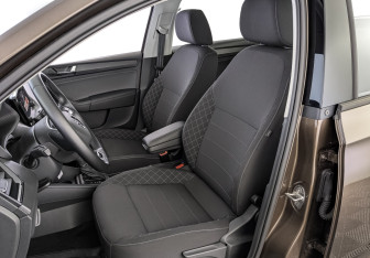 Подержанный автомобиль Skoda Rapid Liftback 2022 года (20 фото)