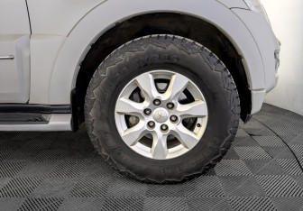 Подержанный автомобиль Mitsubishi Pajero 2019 года (18 фото)