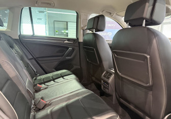 Подержанный автомобиль Volkswagen Tiguan 2019 года (12 фото)