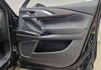 Подержанный автомобиль Mazda CX-9 2018 года (23 фото)