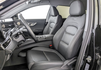 Подержанный автомобиль Chery Tiggo 7 Pro Max 2025 года (20 фото)