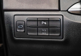 Подержанный автомобиль Mazda CX-9 2017 года (19 фото)