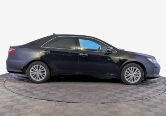 Подержанный автомобиль Toyota Camry Sedan 2015 года (4 фото)