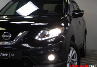 Подержанный автомобиль Nissan X-Trail 2017 года (22 фото)