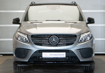 Подержанный автомобиль Mercedes-Benz GLE 2016 года (2 фото)