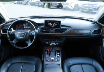 Подержанный автомобиль Audi A6 Sedan 2013 года (12 фото)