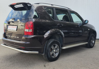 Подержанный автомобиль SsangYong Rexton 2008 года (5 фото)