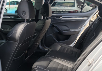 Подержанный автомобиль Skoda Superb Liftback 2024 года (8 фото)