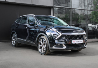 Подержанный автомобиль Kia Sportage 2023 года (3 фото)