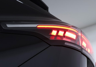 Подержанный автомобиль Volkswagen Tiguan 2024 года (24 фото)