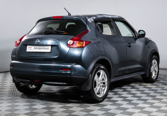 Подержанный автомобиль Nissan Juke 2013 года (5 фото)