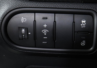 Подержанный автомобиль Kia Cerato Sedan 2018 года (10 фото)