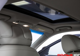 Подержанный автомобиль Infiniti QX50 2016 года (12 фото)