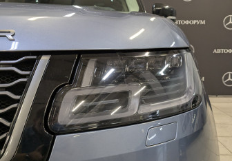 Подержанный автомобиль Land Rover Range Rover 2019 года (11 фото)
