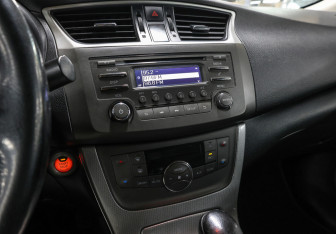 Подержанный автомобиль Nissan Sentra Sedan 2014 года (18 фото)