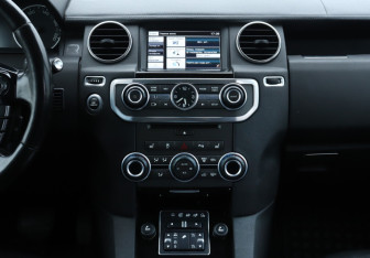 Подержанный автомобиль Land Rover Discovery 2014 года (14 фото)