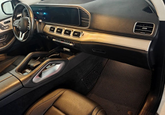 Подержанный автомобиль Mercedes-Benz GLE 2020 года (9 фото)