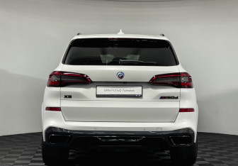 Подержанный автомобиль BMW X5 2019 года (4 фото)